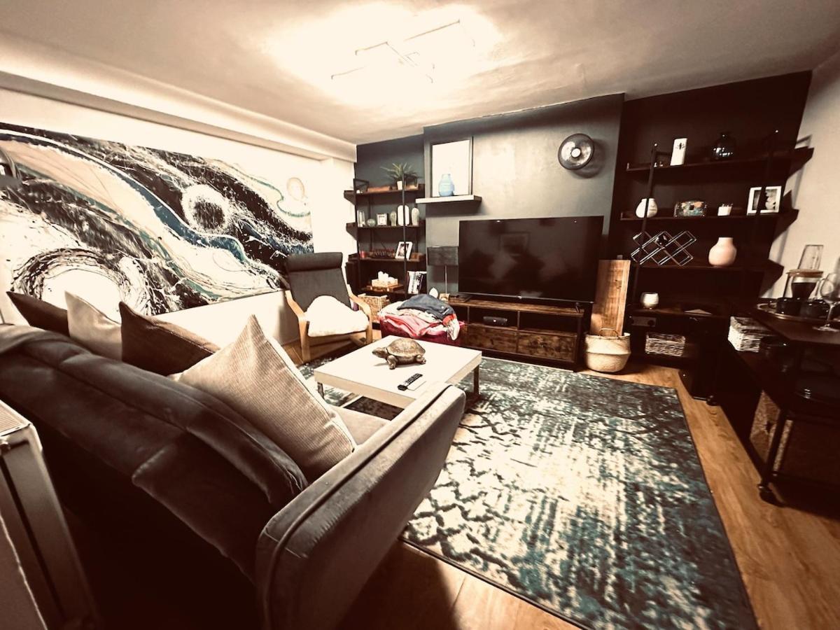 Stylish Unit, Heart Of Bayswater *
